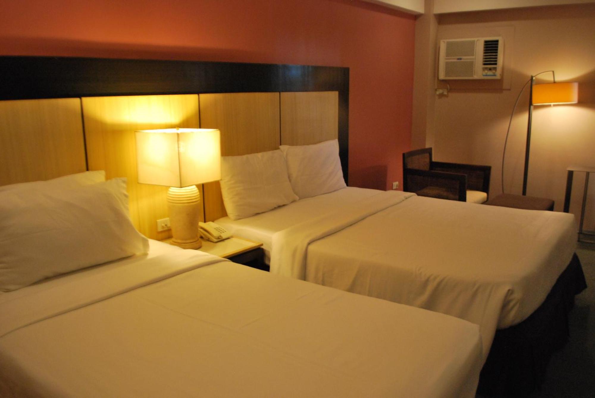 Cebu Grand Hotel Экстерьер фото